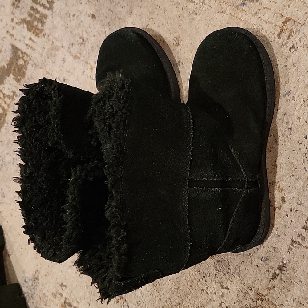 Kookaburra UGG Girl's Seude Leather Aribel Boots by UGG